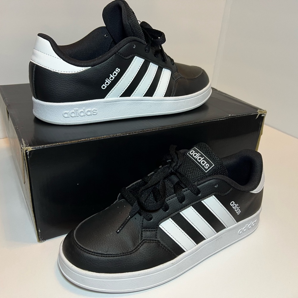 Adidas boys shoes - Picture 8 of 12